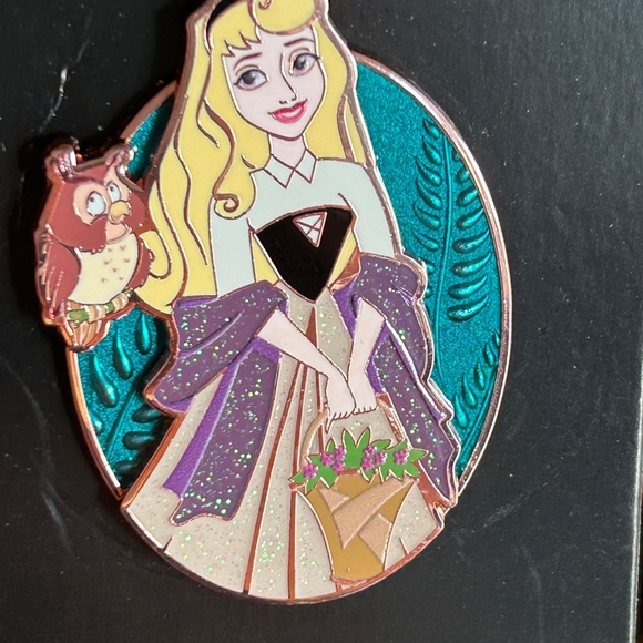 Pink a la Mode Briar Rose Pin Sleeping Beauty Disney - Picture 2 of 5